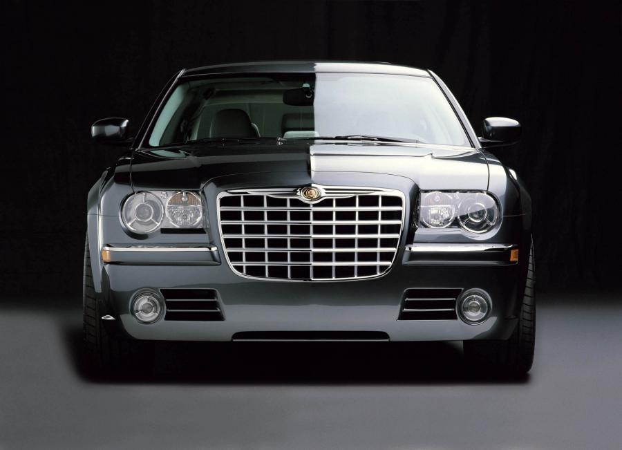  Chrysler 300C Concept 2003 года  (фото 41 из 69)
